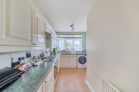 1376314-17-690b6f...