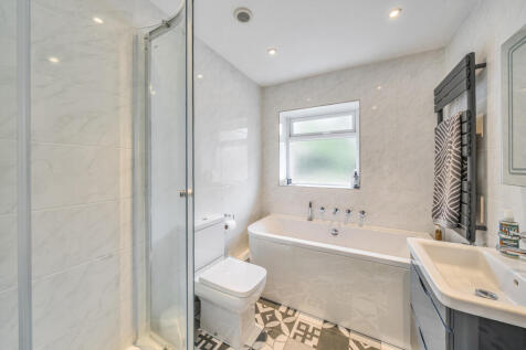 1363489-6-68ecef2...