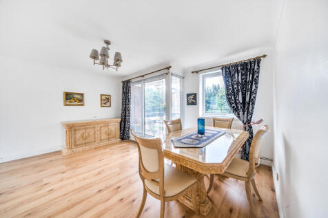 1382301-7-691d9d9...