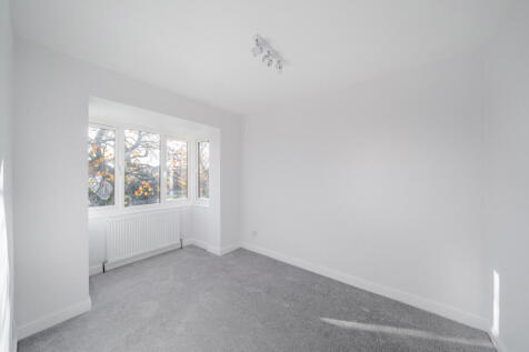 1386051-15-692999...