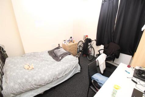 Room 1 123 Wood Road.jpg