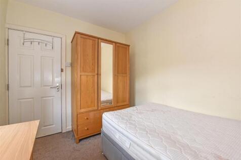ROOM2.jpg