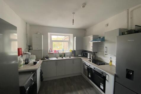 Kitchen.JPG