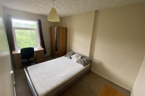 4RT Room 3.JPG