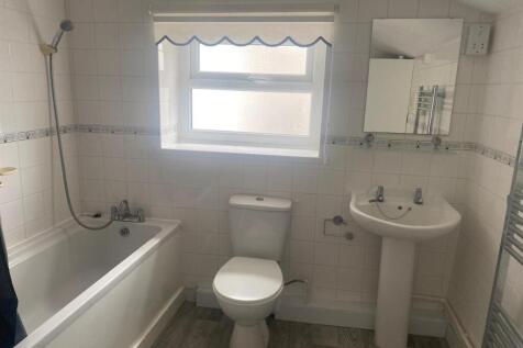 Bathroom.jpeg
