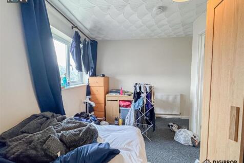room4_2.jpg