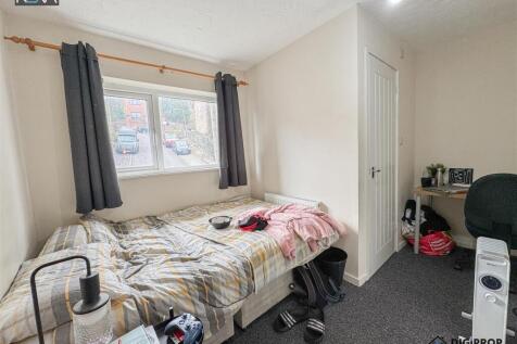 room2.jpg