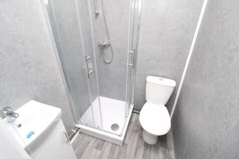 35B - Ensuite Room 4.jpg