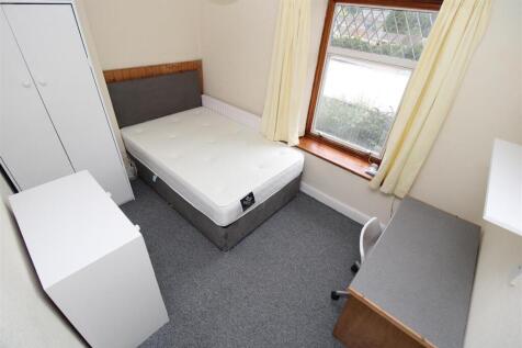 4 BV - Room 5.jpg