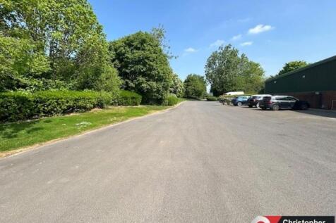 estate approach road ii.jpg