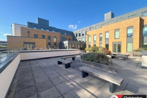 Private courtyard ii.jpg