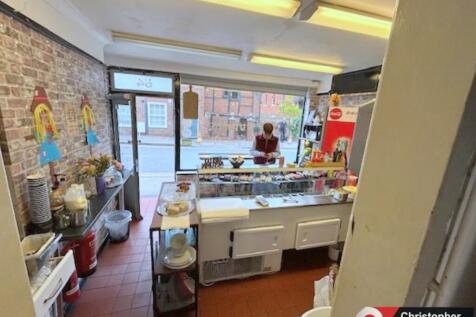 Ground floor looking at frontage ii.jpg