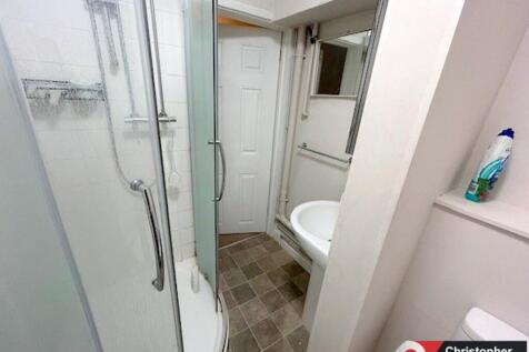 Ground floor shower ii.jpg