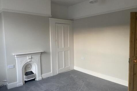 Front Bedroom 