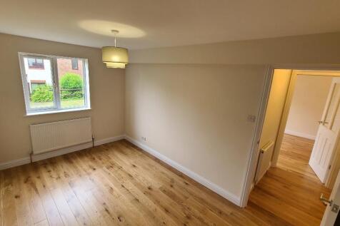 Bedroom 14 Ft x 8 Ft
