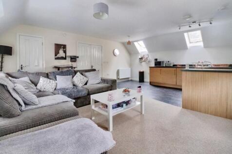 Open plan kitchen / living area