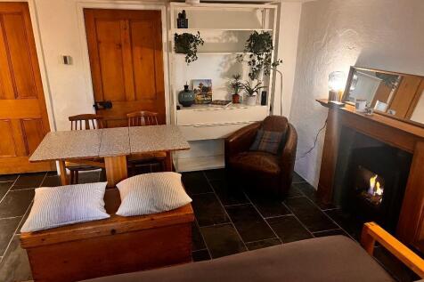 Bed/Sitting Room