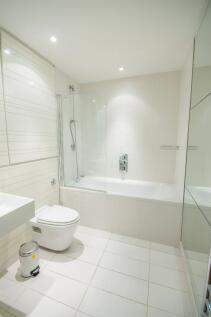 En-suite 1