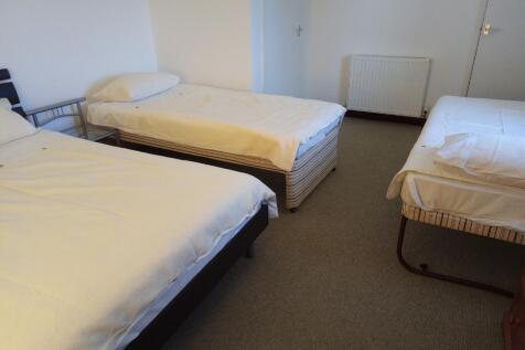 Bed 1 (dual aspect, generously sized)