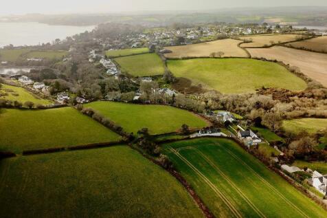 Feock set on the River Fal
