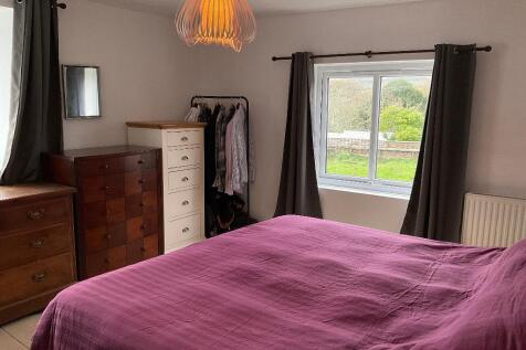 Bed 2, dual aspect, light &amp; bright