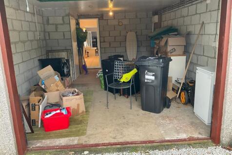 Spacious garage for mower/ Life&#39;s &#34;stuff
