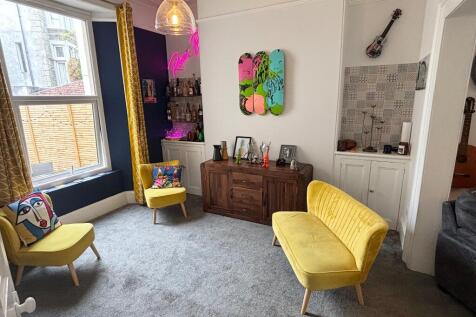 Family/Diniing Room