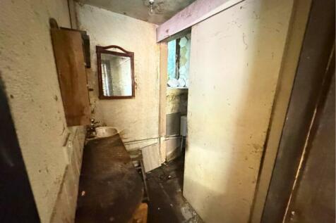 G/F Shower Room