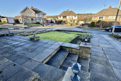 Front Patio/Garden