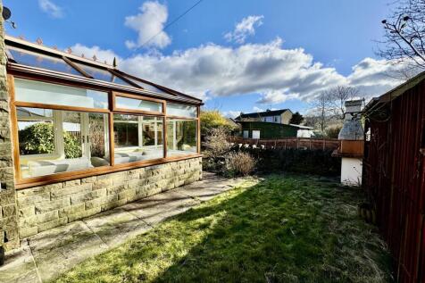 Rear Lawned Garden