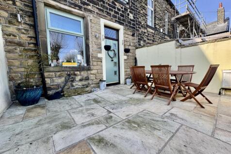 Rear Patio Garden