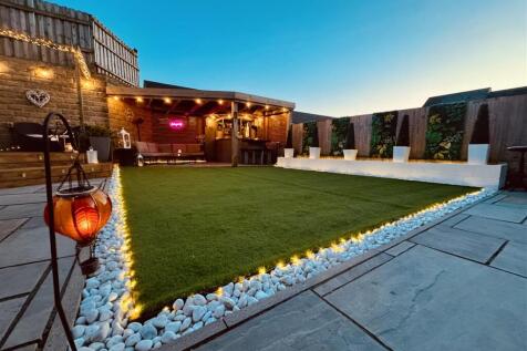 Lawn - Twilight