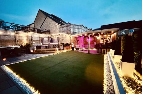 Lawn - Twilight