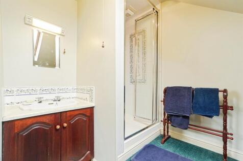 Bedroom 4 en-suite