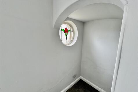 Feature Window