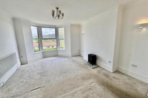 Fl2 - Living Room
