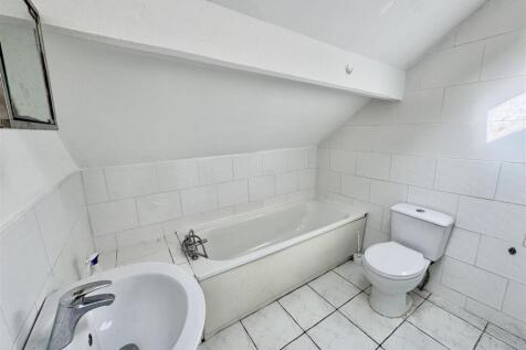 Fl 2A - Bathroom
