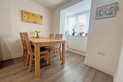 Dining Room.jpg