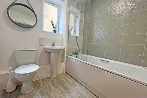 Bathroom1.jpg
