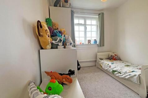 Bed 3.jpg