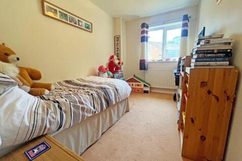 Bed 3.jpg