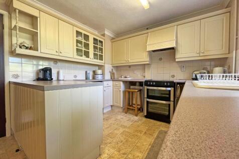 Kitchen1.jpg