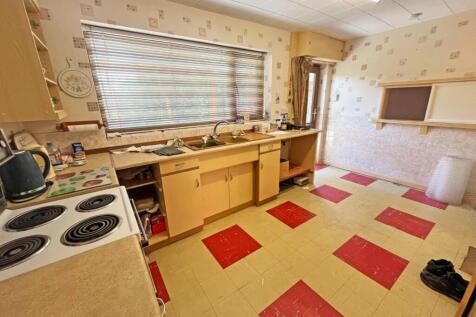 Kitchen1.jpg