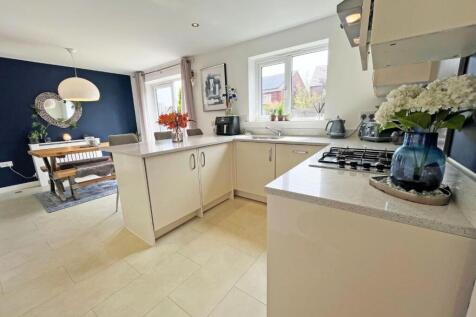 Kitchen2.jpg