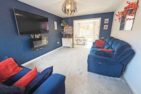 Lounge1.jpg