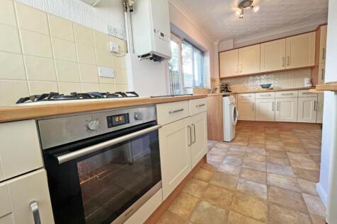 Kitchen2.jpg