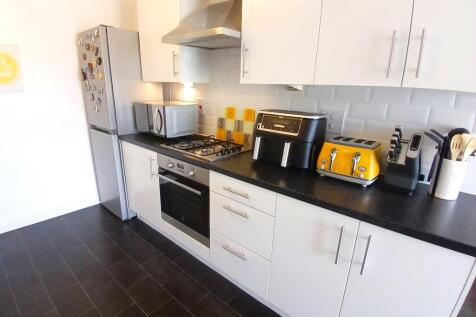 Kitchen 1.jpg