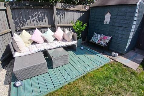 Rear decking.jpg