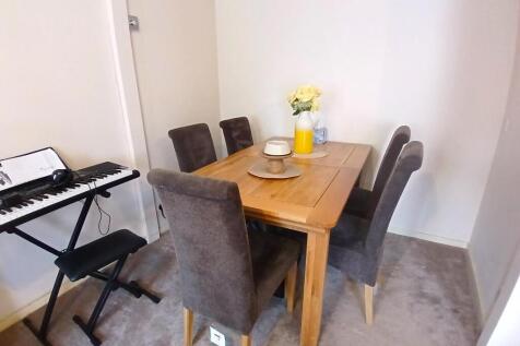 Dining Area.jpg