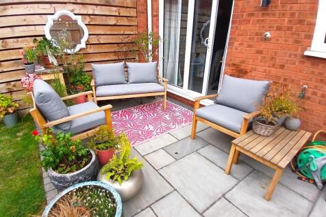 Garden Patio.jpg